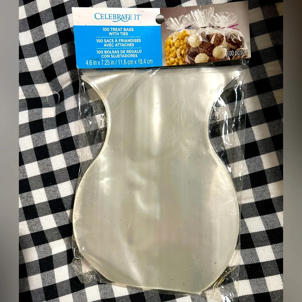 CELEBRATE IT 100 TREAT BAGS W/ TIES 4.6”x7.25” CLEAR ROUND SHAPED GIFT SEALED